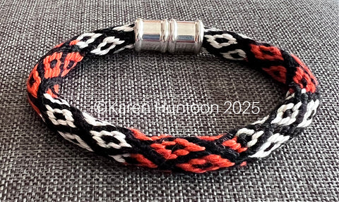 "16 strand Kongoh Gumi Bracelet with Continuous Diamond Pattern and Changing Colors" - Black, Rust, Ivory