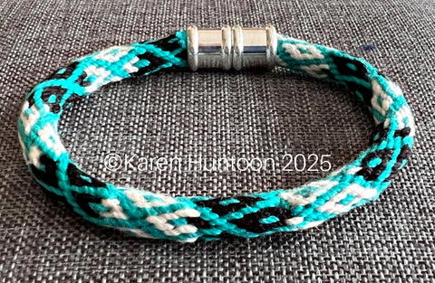 "16 strand Kongoh Gumi Bracelet with Continuous Diamond Pattern and Changing Colors" - Turquoise, Black, White