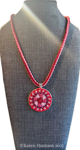 "*8-strand Kusari Tsunagi Necklace with Hand-Twined Pendant - Pinks